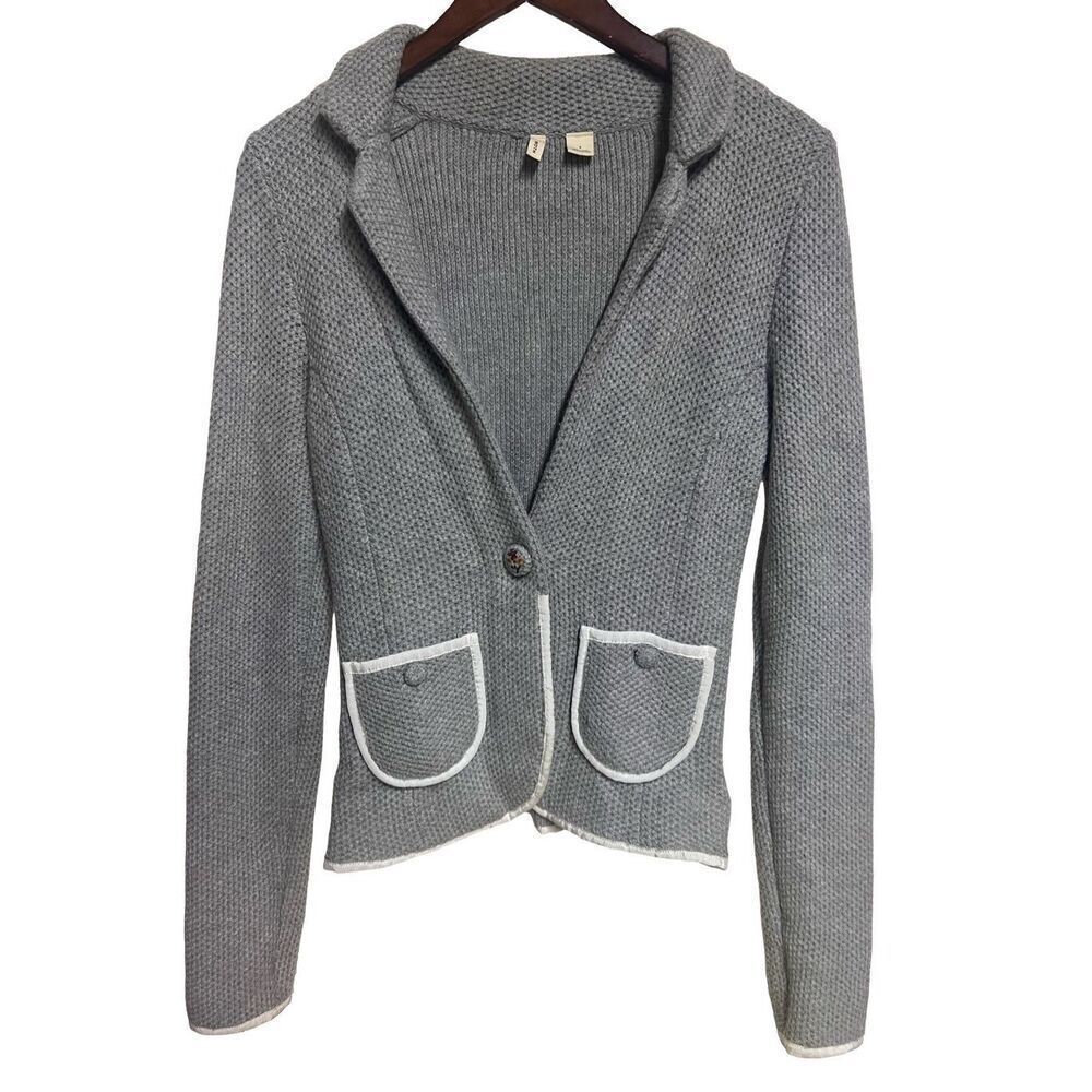 Moth Anthropologie Women's Gray Cardigan Sweater flower buttons Size Small